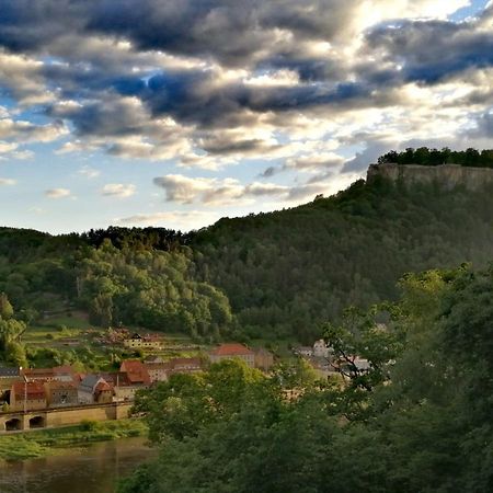 شقة Luxusboofe - Ferienhaus Am Lilienstein كونيجشتاين آن دير إلب المظهر الخارجي الصورة