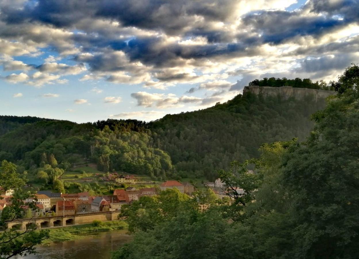 شقة Luxusboofe - Ferienhaus Am Lilienstein كونيجشتاين آن دير إلب المظهر الخارجي الصورة